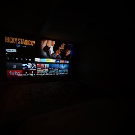 Brand New Cozy Modern Bungalow W/Hot Tub+Movieroom 7 Min From Uptown Charlotte Zewnętrze zdjęcie