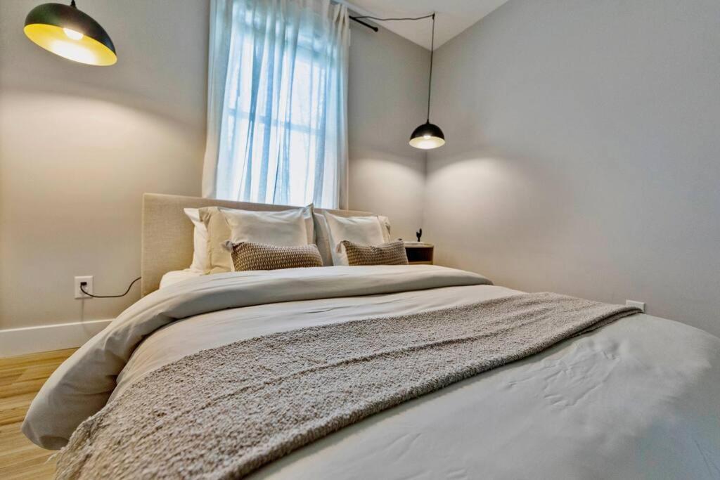 Brand New Cozy Modern Bungalow W/Hot Tub+Movieroom 7 Min From Uptown Charlotte Zewnętrze zdjęcie