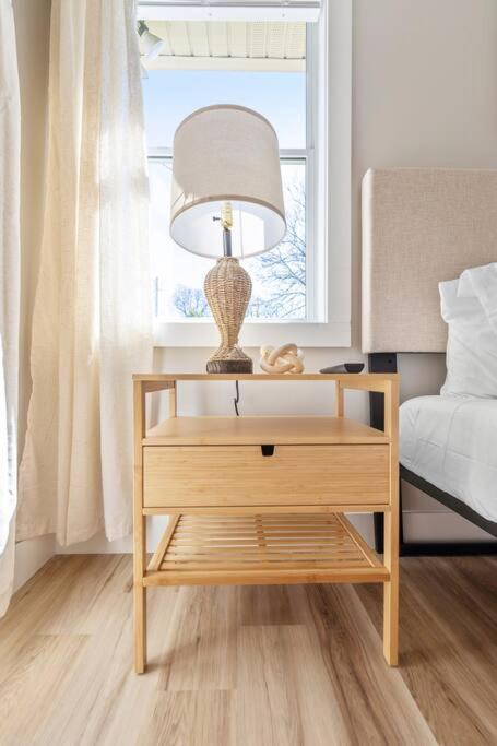 Brand New Cozy Modern Bungalow W/Hot Tub+Movieroom 7 Min From Uptown Charlotte Zewnętrze zdjęcie